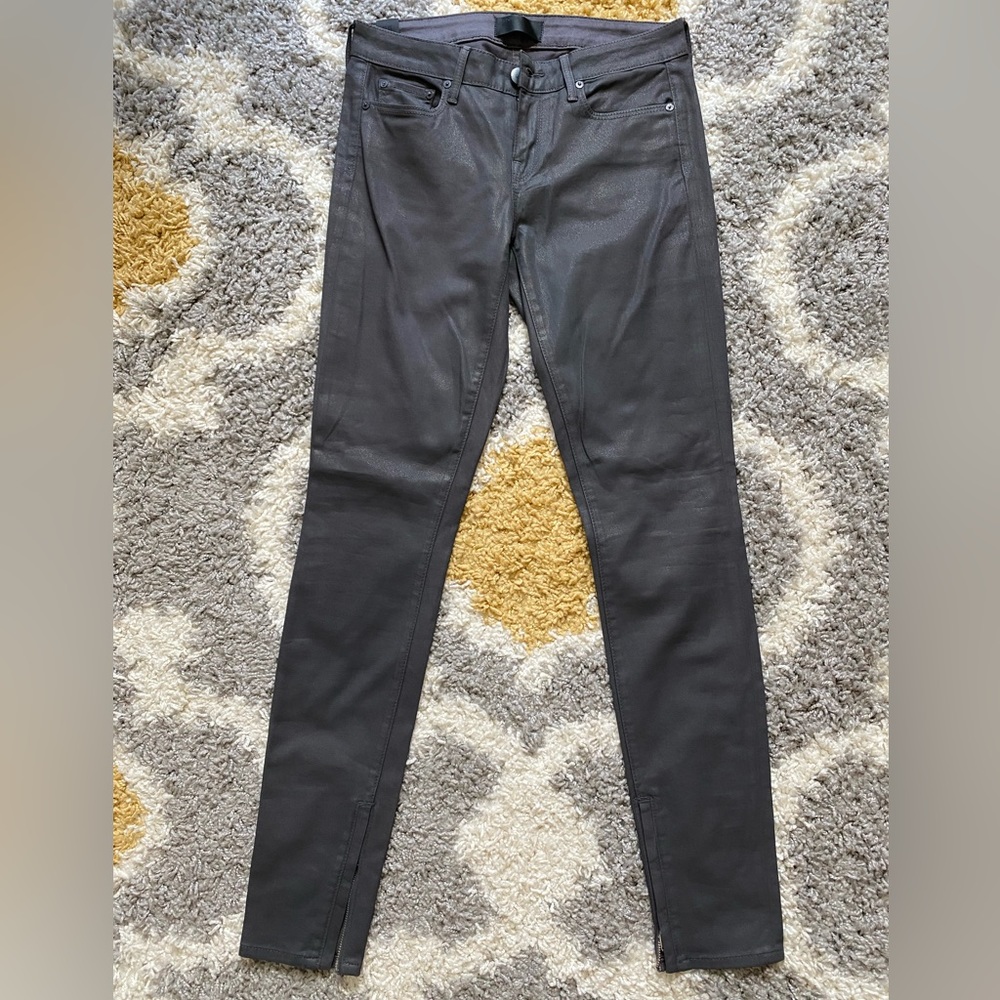 NWOT Vince coated (slight lurex), dark grey pant. Size 25